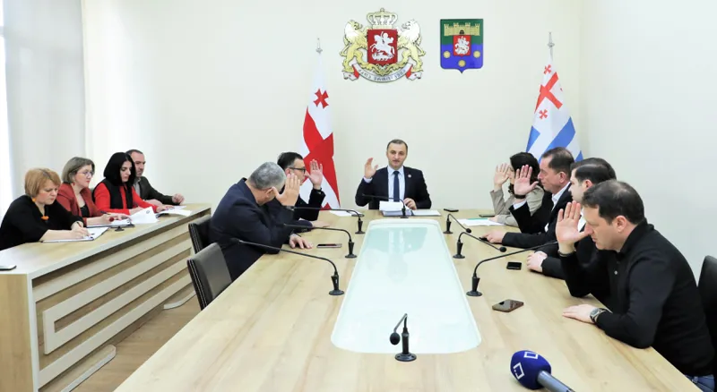 დავით გაბაიძე - აჭარის უმაღლეს საბჭოში 2022 წლის რესპუბლიკური ბიუჯეტის შესრულების ანგარიშის განხილვა იწყება