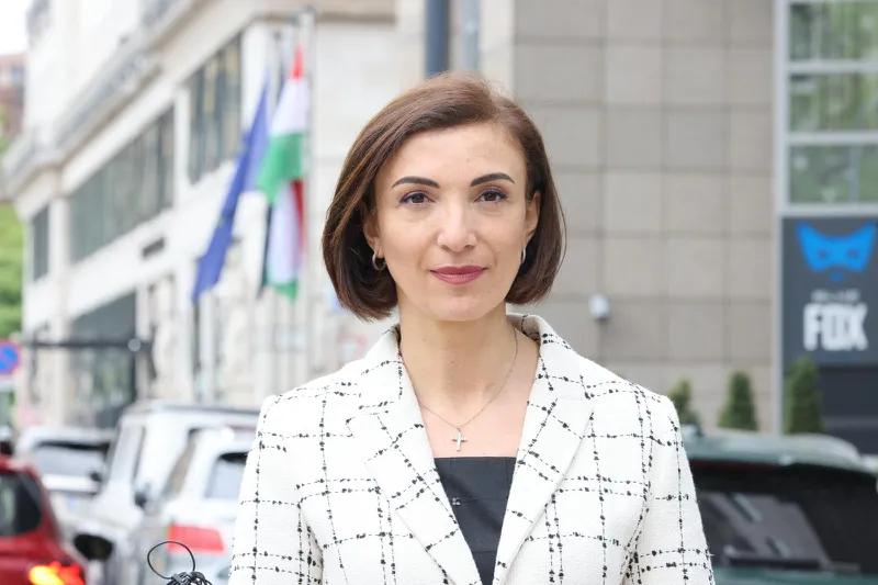 თამარ ლილუაშვილი - ვიზიტის ფარგლებში პრემიერ-მინისტრი გამართავს მაღალი დონის ორმხრივ შეხვედრებს, რაც კიდევ ერთხელ ხაზს უსვამს საქართველოსა და უნგრეთს შორის არსებულ მჭიდრო ურთიერთობებს