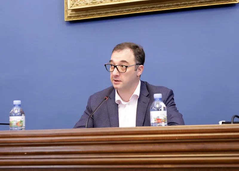 პარლამენტის დარგობრივი ეკონომიკისა და ეკონომიკური პოლიტიკის კომიტეტმა „მაუწყებლობის შესახებ კანონში" ცვლილებას  მხარი დაუჭირა