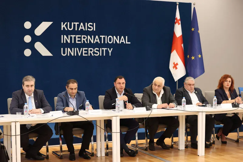გიორგი ამილახვარის ხელმძღვანელობით ქუთაისის საერთაშორისო უნივერსიტეტში რექტორთა კონფერენცია გაიმართა