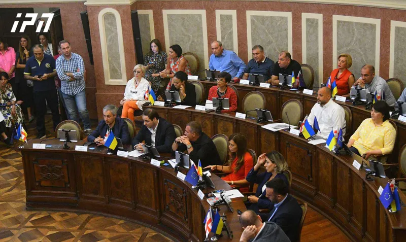 National Movement leaves the session of the Tbilisi City Council as a sign of protest