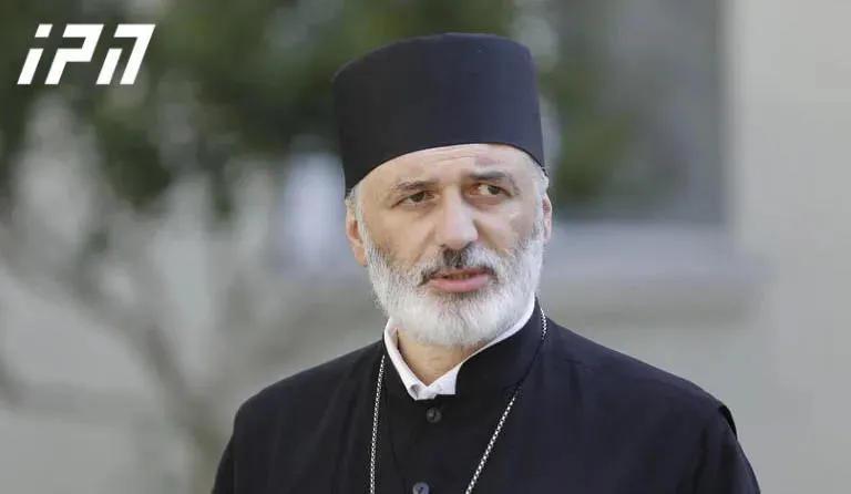 大祭司安德里亚·贾格迈泽——我们已经三次提出了关于囚犯的问题，即那些犯了较轻罪行的人可以被释放，包括姆齐亚·阿马格洛贝利——这个问题没有得到机会。