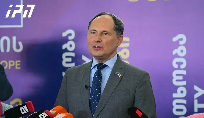 ელჩი - საქართველო ევროკავშირში გაწევრიანების გზას დაადგა - არ უნდა დაგვავიწყდეს, რომ კანდიდატის სტატუსის მინიჭების რეკომენდაცია მნიშვნელოვანი ნაბიჯების შესრულებას უკავშირდება, ეს გაფართოების პროცესის ბუნებაა