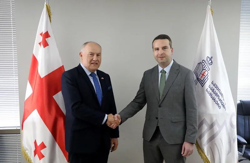 კოკა კაციტაძემ  ჩეხეთის რესპუბლიკის საგანგებო და სრულუფლებიან ელჩს საქართველოში პეტრ კუბერნატს უმასპინძლა