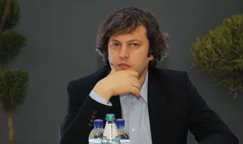 პრემიერი - გულისყურით მოვეკიდებით თითოეული იმ ადამიანის ინტერესს, რომელსაც შოვში მიწის ნაკვეთები ჰქონდა - იქ, ხელახლა განაშენიანების პროცესის დაწყება რეკომენდებული არ არის
