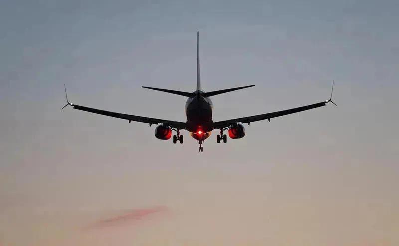 民用航空局：由于美国制裁名单包括运营格鲁吉亚与伊朗之间航空服务的航空公司，格鲁吉亚方面将像其他情况一样，现在也将全面遵守制裁制度