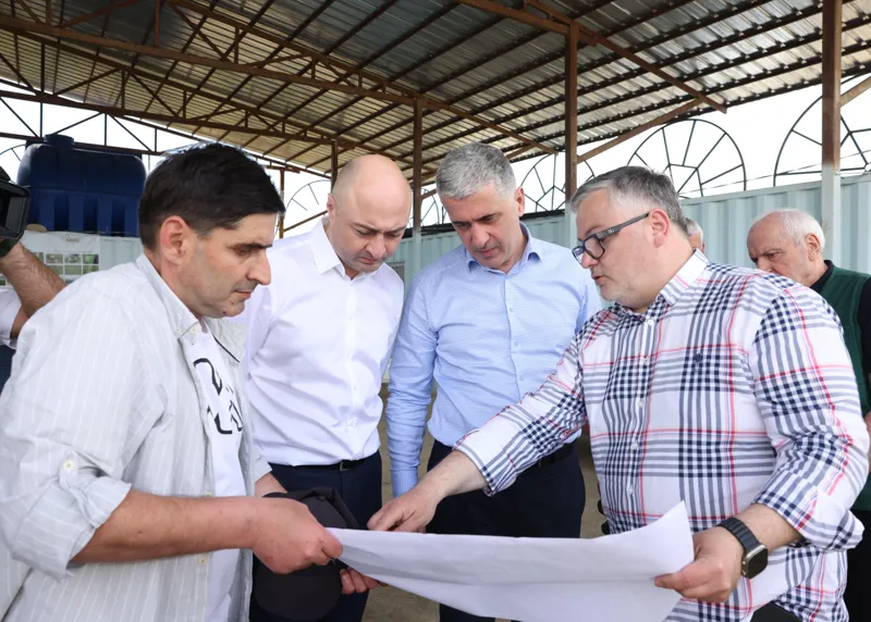 ოთარ შამუგიამ ქართულ-ებრაული ინვესტიციით გაშენებული თხილის ბაღი დაათვალიერა