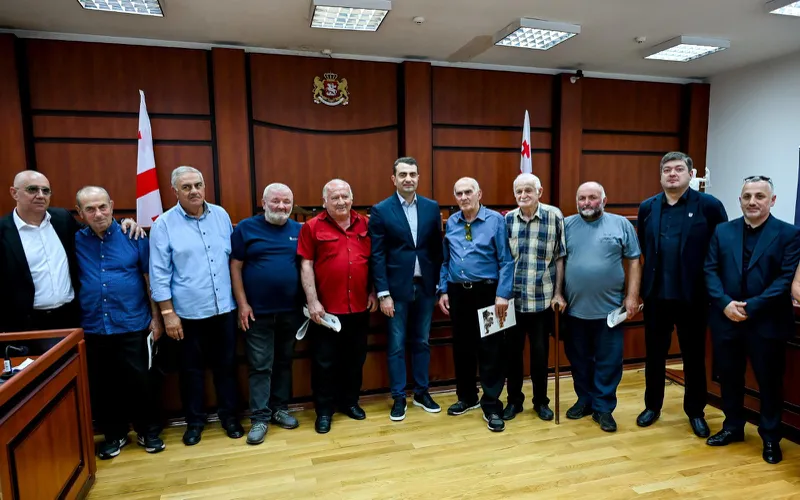 მესტიის მაგისტრ სასამართლოში ადვოკატთა ასოციაციისა და იურიდიული დახმარების სამსახურის ორგანიზებით, ნაფიც მსაჯულთა იმიტირებული პროცესი ჩატარდა