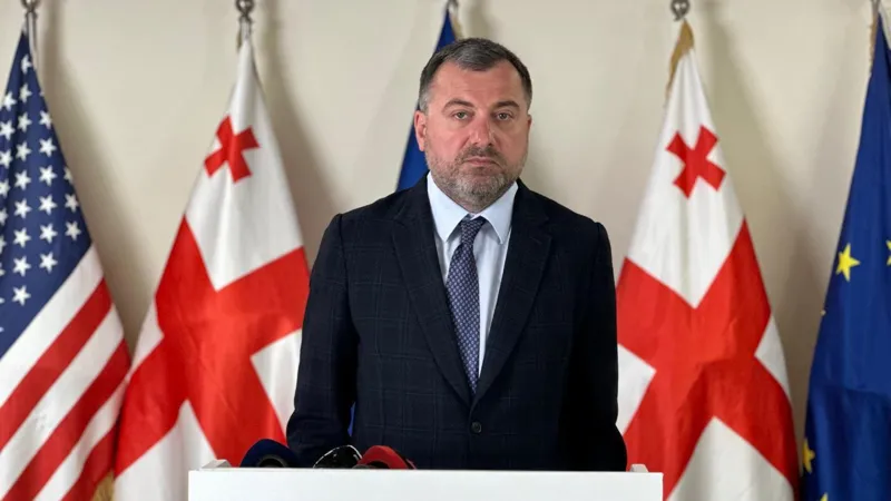 გია ჯაფარიძე - „ქართული ოცნების“ საბანკო მონოპოლია ატყავებს და აღარიბებს მოქალაქეებს, განსაკუთრებით პენსიონერებს - ვმუშაობთ ამერიკელ პარტნიორებთან, რომ საქართველოში სესხებზე საპროცენტო განაკვეთმა დაიწიოს