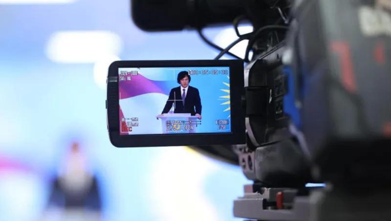 Irakli Kobakhidze：在6月20日晚上，有2个主要参与者，并且欧洲和前美国官僚机构热烈地为Melia和Gakharia二者辩护——斯特拉斯堡法院要求完成调查是件好事。