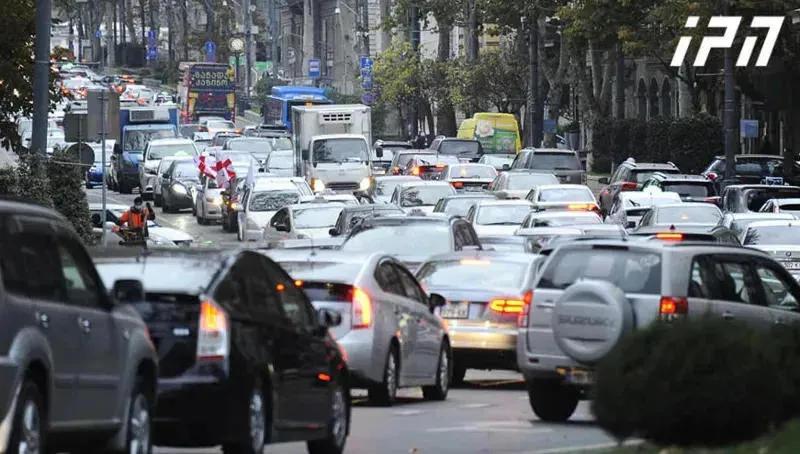 格鲁吉亚将禁止进口超过六年的汽车。