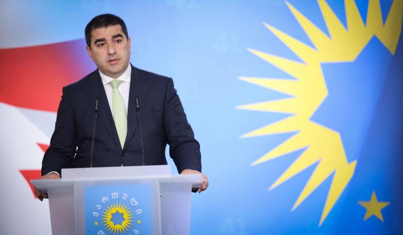 沙尔瓦·帕普阿什维利：我们看到了所谓的特种部队名单，结果证明它是假的，并且是从选举名单中编制的，包括旧的那些，包含已故人士——这是一种混合战争的形式。