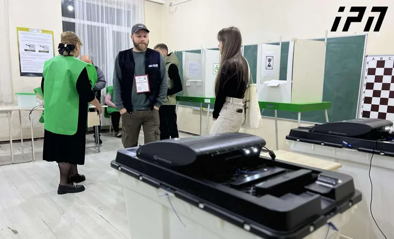 ბათუმში არჩევნები სრულად ელექტრონული წესით ტარდება, აჭარის მუნიციპალიტეტებში ნაწილობრივ ელექტრონული ფორმით,  ხოლო რიგ უბნებზე კი ტრადიციული მეთოდით