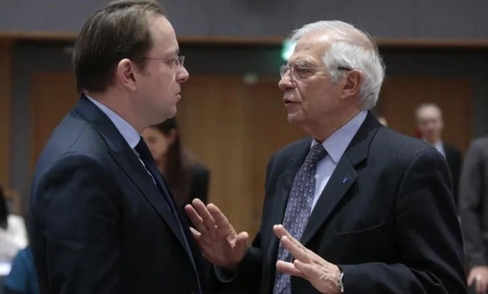Josep Borrell and Olivér Várhelyi will present the 10-country report on enlargement at a press conference around 18:00