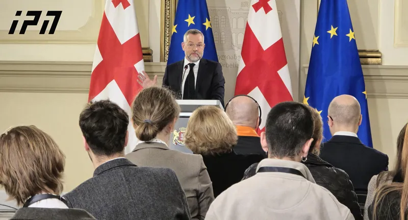 Michael Roth: We are not here to push for regime change - I know it's hard sometimes when a friend worries you, but we have to do it - the ruling party wants to undermine our trust