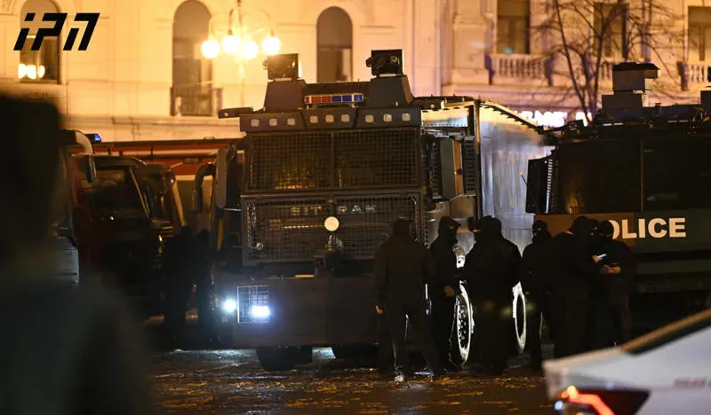 Water cannons have been brought to Freedom Square: police forces are being mobilized on the scene