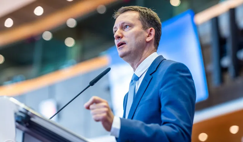 Romanian MEP: what happened in the first round of the presidential elections in Romania happened in Moldova and Georgia too - Russia threatens the democratic process of any country