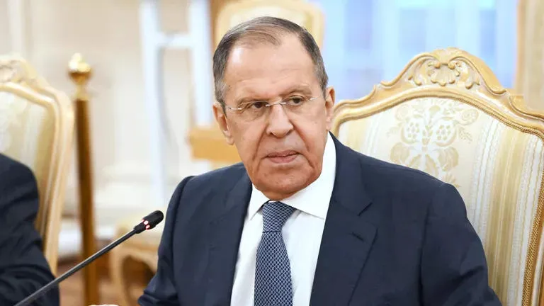 Сергей Лавров – Мы работаем над меморандумом по урегулированию конфликта, и в соответствии с соглашением передадим его украинцам