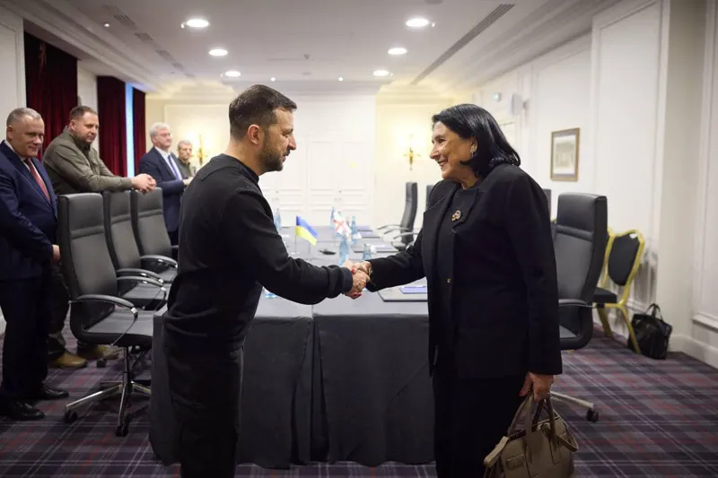 Salome Zurabishvili met Volodymyr Zelenskyy in Paris