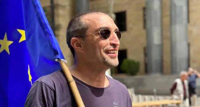 Doctor Giorgi Akhobadze, participant of the protest: at the moment of arrest, they put a drug in my left pocket, I felt it, then they took me a few meters to a tree, raised my hands and started an official search there