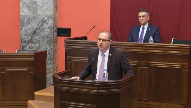 იურიდიულ საკითხთა კომიტეტმა „საარჩევნო კოდექსში“ ცვლილებები პირველი მოსმენით, დაჩქარებული წესით განიხილა