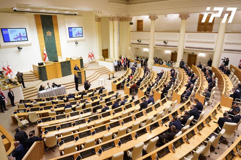 议会在一读中通过了一揽子立法，以进一步收紧集会和示威的规则。