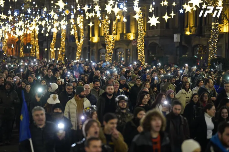 Protests continue on Rustaveli Avenue