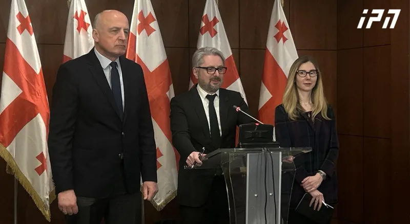 Four opposition parties have appealed to the Syrian government to revoke its recognition of Abkhazia