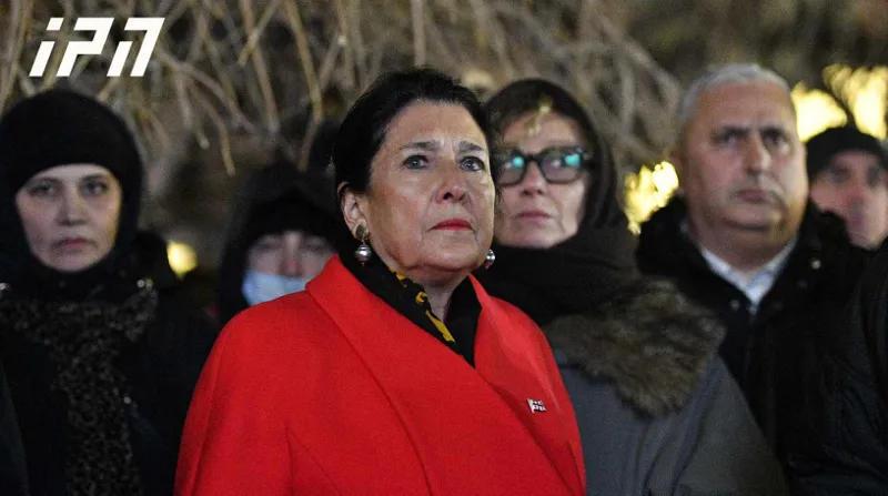 Salome Zurabishvili：现在发生的事情是一种纯粹的挑衅，我不知道这是谁的计划，但这是一种试图破坏和平抗议的企图。