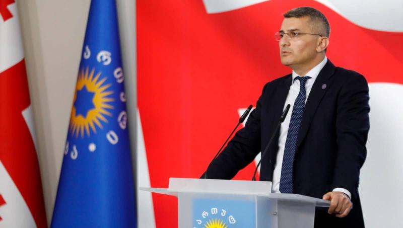 Mamuka Mdinaradze 关于 Tornike Rizhvadze：我们从来都不是亲密的朋友，我不能亲自给他打电话，因为他没有电话，我们通过家庭成员沟通，他越来越好。