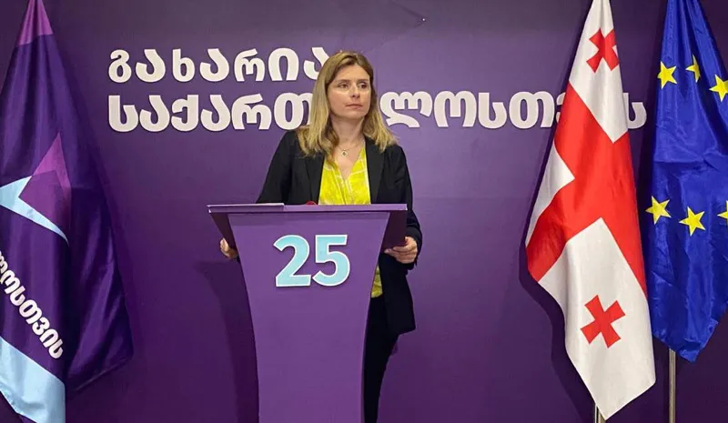 თეონა აქუბარდია რუსეთსა და ოკუპირებულ აფხაზეთს შორის ფრენებზე - ეს ოკუპირებულ აფხაზეთში რუსული ოკუპაციის და ანექსიური პროცესების კიდევ ერთი გამოხატულებაა - ბუნებრივია, ანექსიის ამ ახალ განზომილებას „ოცნება“ ჩუმი თანხმობით ხვდება