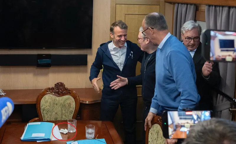Елисейский дворец – Когда единство Европы представляет проблему, дезинформация заходит настолько далеко, что выдает простую салфетку за наркотик – Эту ложную информацию распространяют враги Франции