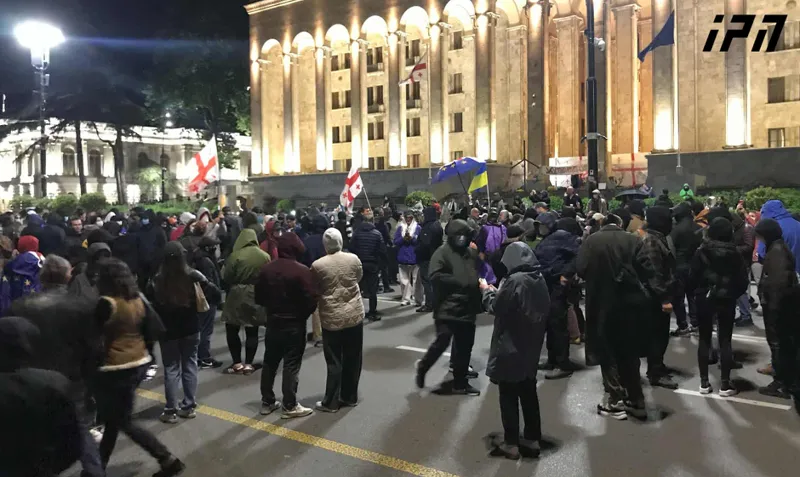 აქციის მონაწილეებმა რუსთაველის გამზირზე საავტომობილო გზა გადაკეტეს