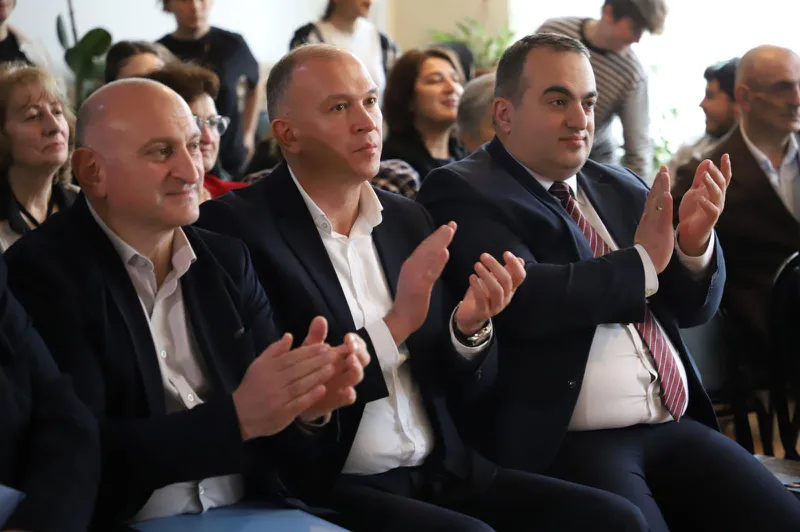 ლევან მგალობლიშვილი ოსური ენის დღისადმი მიძღვნილ ღონისძიებას დაესწრო