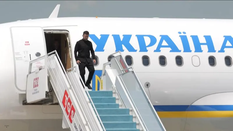 Владимир Зеленский прибыл в Турцию