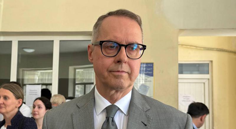 德国大使在被召见后抵达外交部。