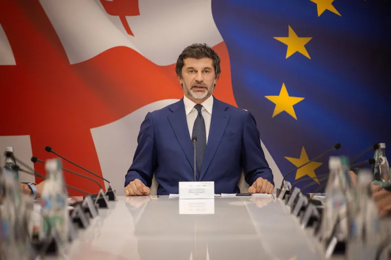 იპოდრომის ყოფილ ტერიტორიაზე, მშენებლობის დროს უსაფრთხოების ნორმების დარღვევის გამო, თბილისის მერიამ სუბიექტი 30 000 ლარით დააჯარიმა