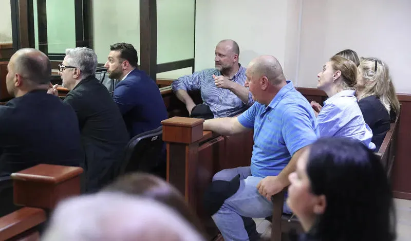 The Prosecutor's Office attempted to file a motion to change the bail conditions imposed on Zurab Japaridze; however, the defense requested to postpone the hearing due to the end of working hours - A recess has been announced during the session