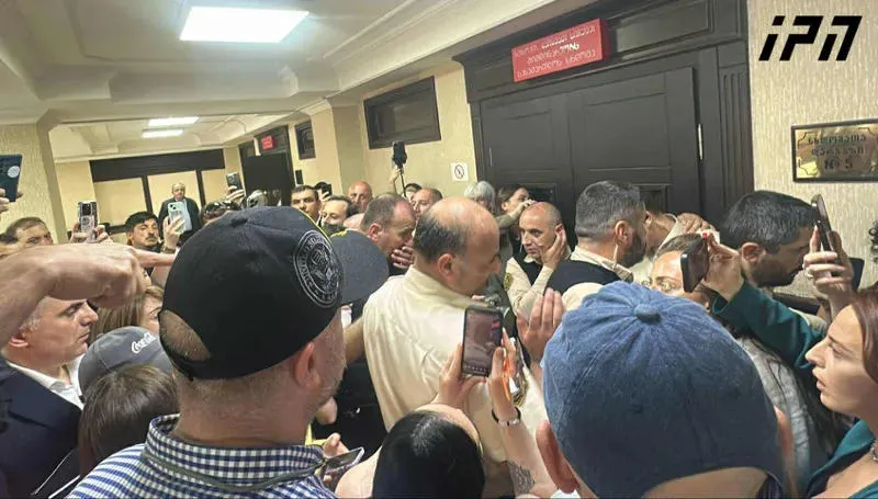 There is commotion inside the Tbilisi City Court building, where Zurab Japaridze's preliminary hearing is scheduled to take place