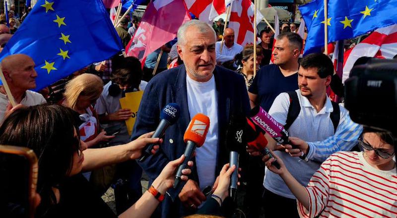 马穆卡·哈扎拉泽：我祝贺所有希望我们的国家自由和独立，并且已经意识到生活在那由“俄罗斯梦”强加给国家的谎言中必须结束的人。