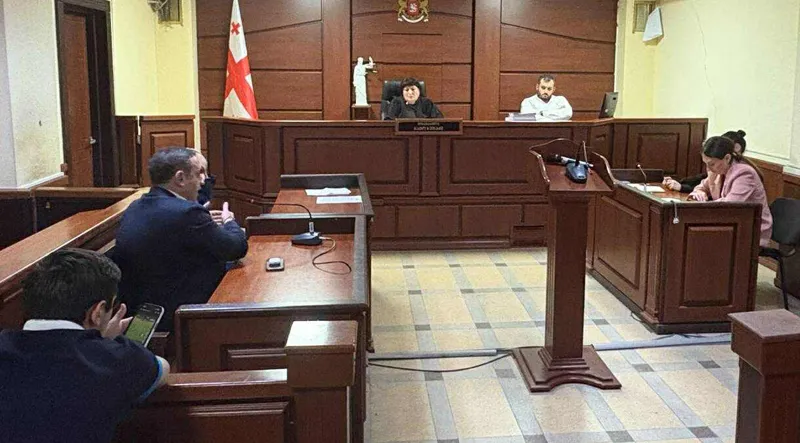 გიორგი ვაშაძე მოსამართლეს - მეათე შკალაზე „აარტყა“ თქვენი შიშის ზღვარმა, იმ დონეზე შეგეშინდათ სასამართლოში წულუკიანის მოსვლის, რომ „საპროცესო კოდექსი“ შეცვალეთ - წადით, დაისვენეთ, შიშები დაიწყნარეთ, „კლანი“, ალბათ, დასასვენებლად გაგიშვებთ