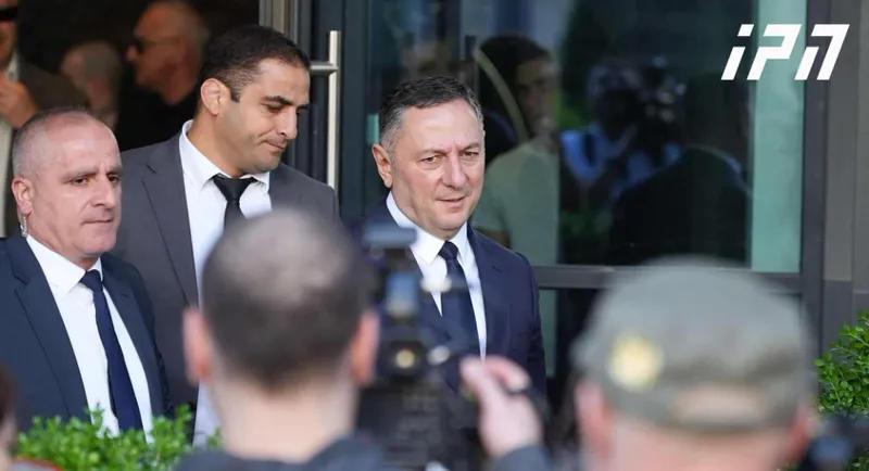 瓦赫坦·戈梅拉乌里：今天，当国家局势平静时，我冒昧地要求我的团队从我的职位上辞职，这将使我能够将更多时间奉献给我的家庭。