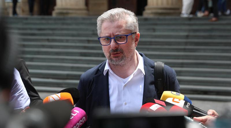 尼卡·格瓦拉米亚：  欧洲议会的报告明确指出，地方选举应在某些条件下举行——即使有直接呼吁，联盟也不打算参与一个预先操纵并对祖国有害的竞选活动。