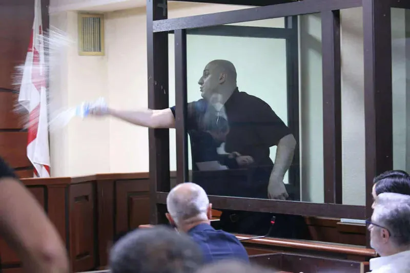 Nika Melia splashed water on the judge: Melia was expelled from the courtroom