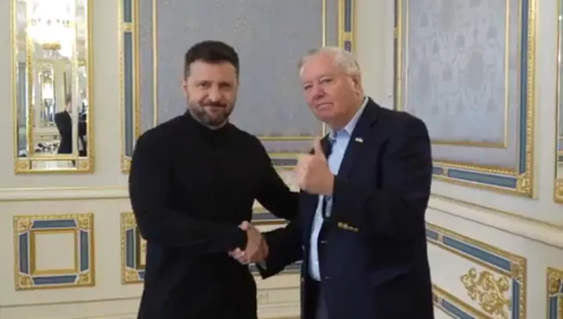 ვოლოდიმირ ზელენსკი კიევში რუსეთის წინააღმდეგ მასშტაბური სანქციების კანონპროექტის ავტორ სენატორებს შეხვდა