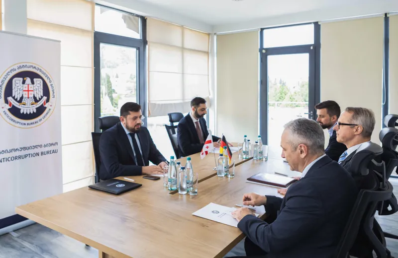 ანტიკორუფციული ბიუროს უფროსი გერმანიის ელჩს შეხვდა