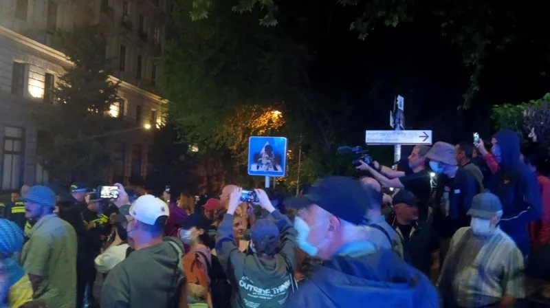 რუსთაველის გამზირზე საპროტესტო აქცია მიმდინარეობს