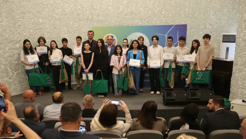 პროექტის - „ელექტროენერგიის გზა დაბადებიდან ჩვენამდე“, ფარგლებში ყვარლისა და თელავის სკოლების მოსწავლეები დაჯილდოვდნენ