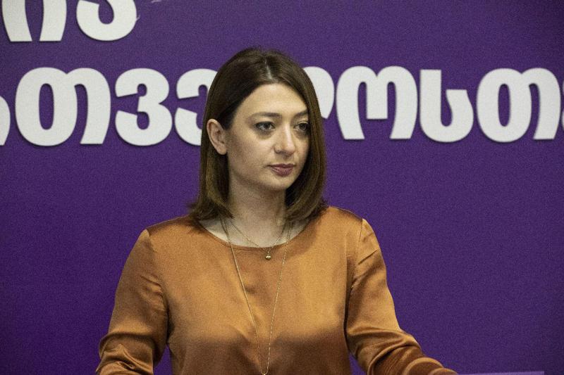 Ana Buchukuri: 我们已经度过了关于抵制的讨论阶段。现在我们的主要任务是讨论中立的、非党派的候选人——我们现在正处于这个阶段，不会回去。