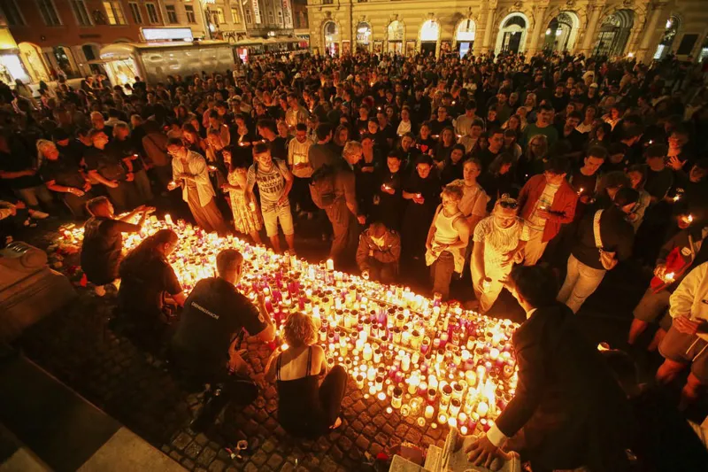 ავსტრიაში, სკოლაში მომხდარი სროლის შედეგად დაღუპულთა პატივსაცემად, სამდღიანი გლოვა გამოცხადდა